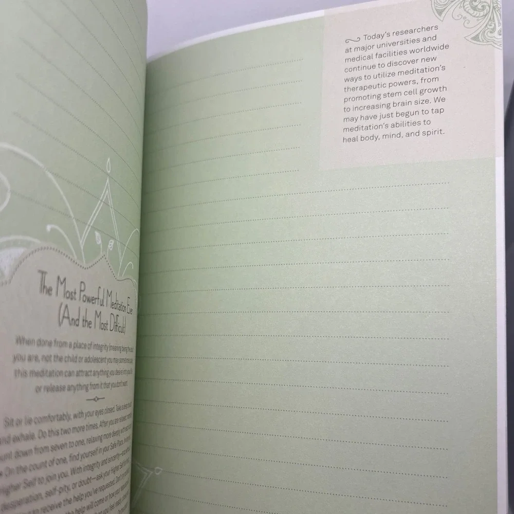 Crestline Meditate A Guided Journal‎ to Cultivate Peace and Presence Hardcover